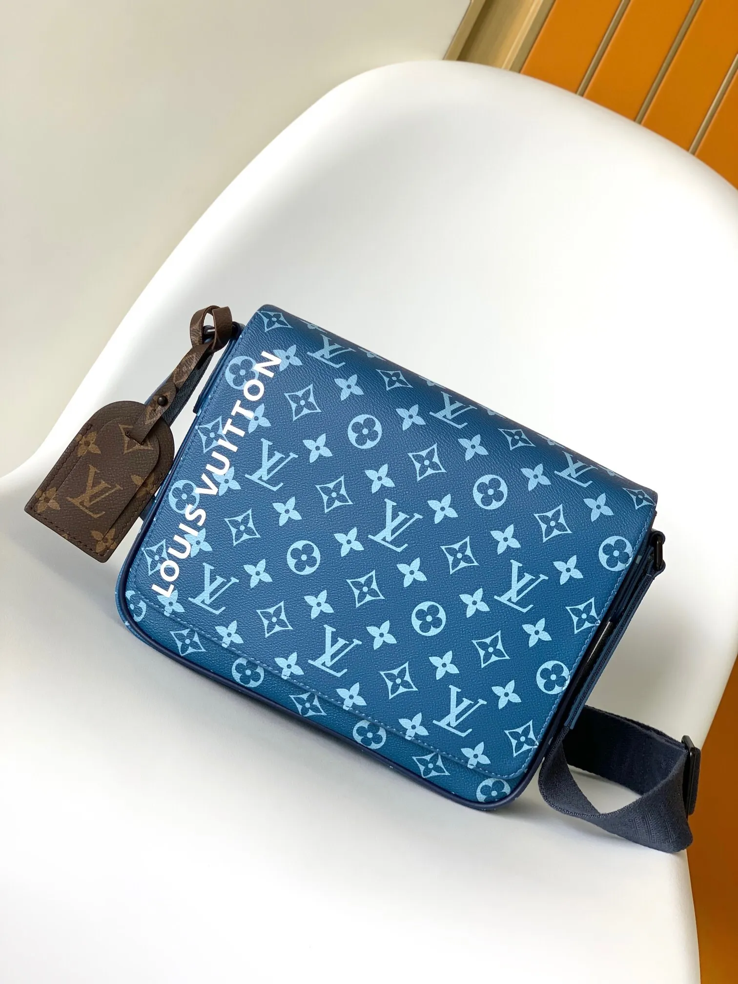 All categories 💚 Top version men’s bags 💚 LV 2025 official website new LV crossbody bag
