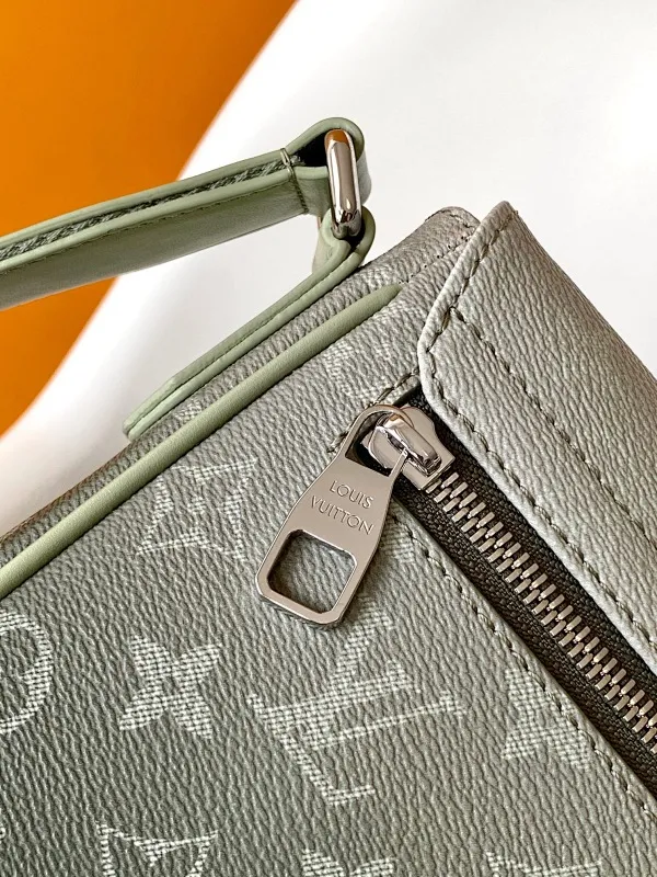 All categories 💚 Top version men’s bags 💚 LV 2025 official website new LV crossbody bag