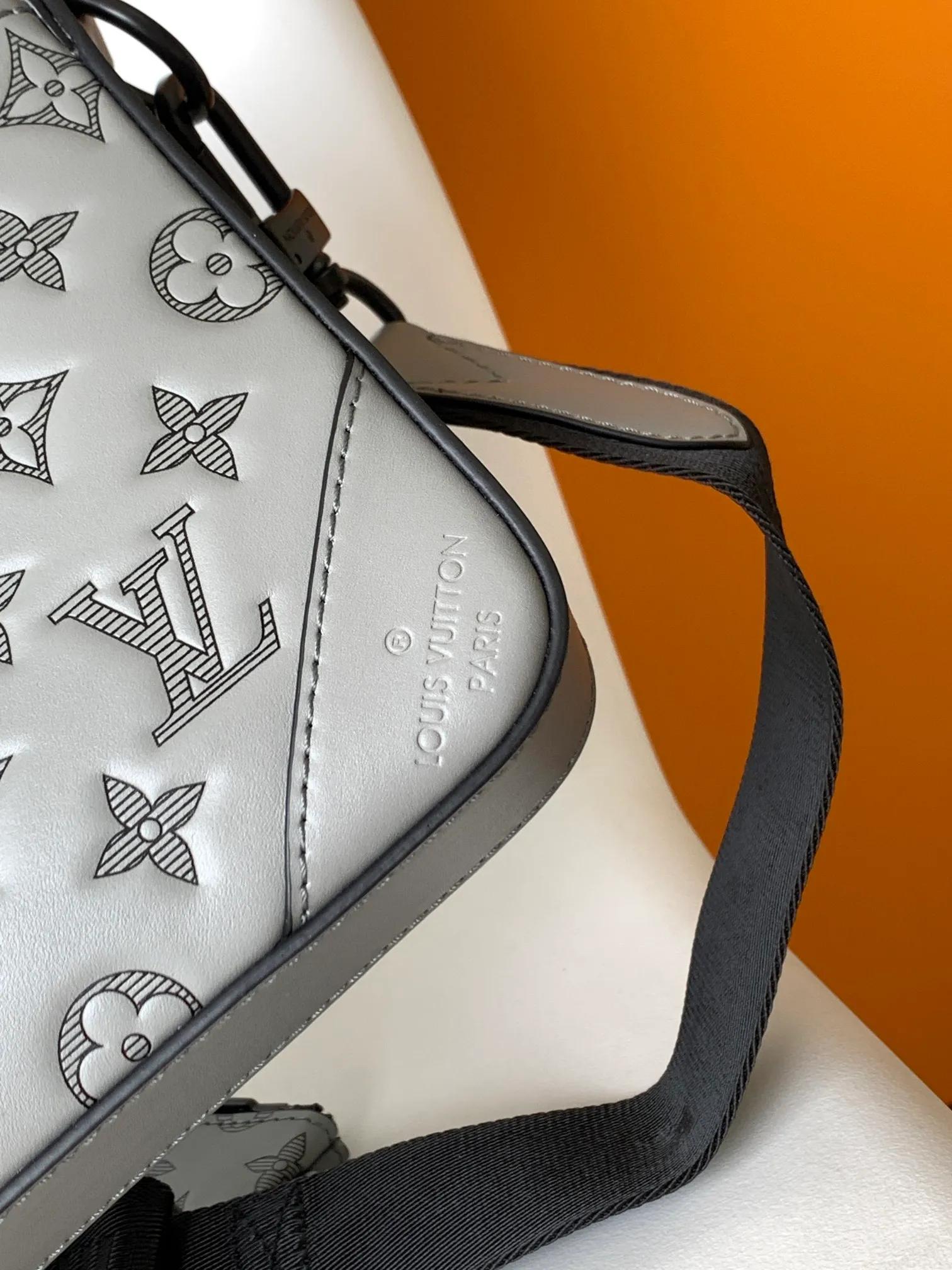 All categories 💚 Top version men’s bags 💚 LV 2024 new LV crossbody bag