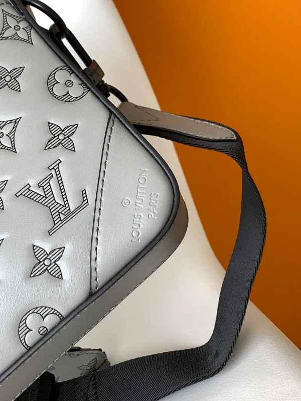 All categories 💚 Top version men’s bags 💚 LV 2024 new LV crossbody bag