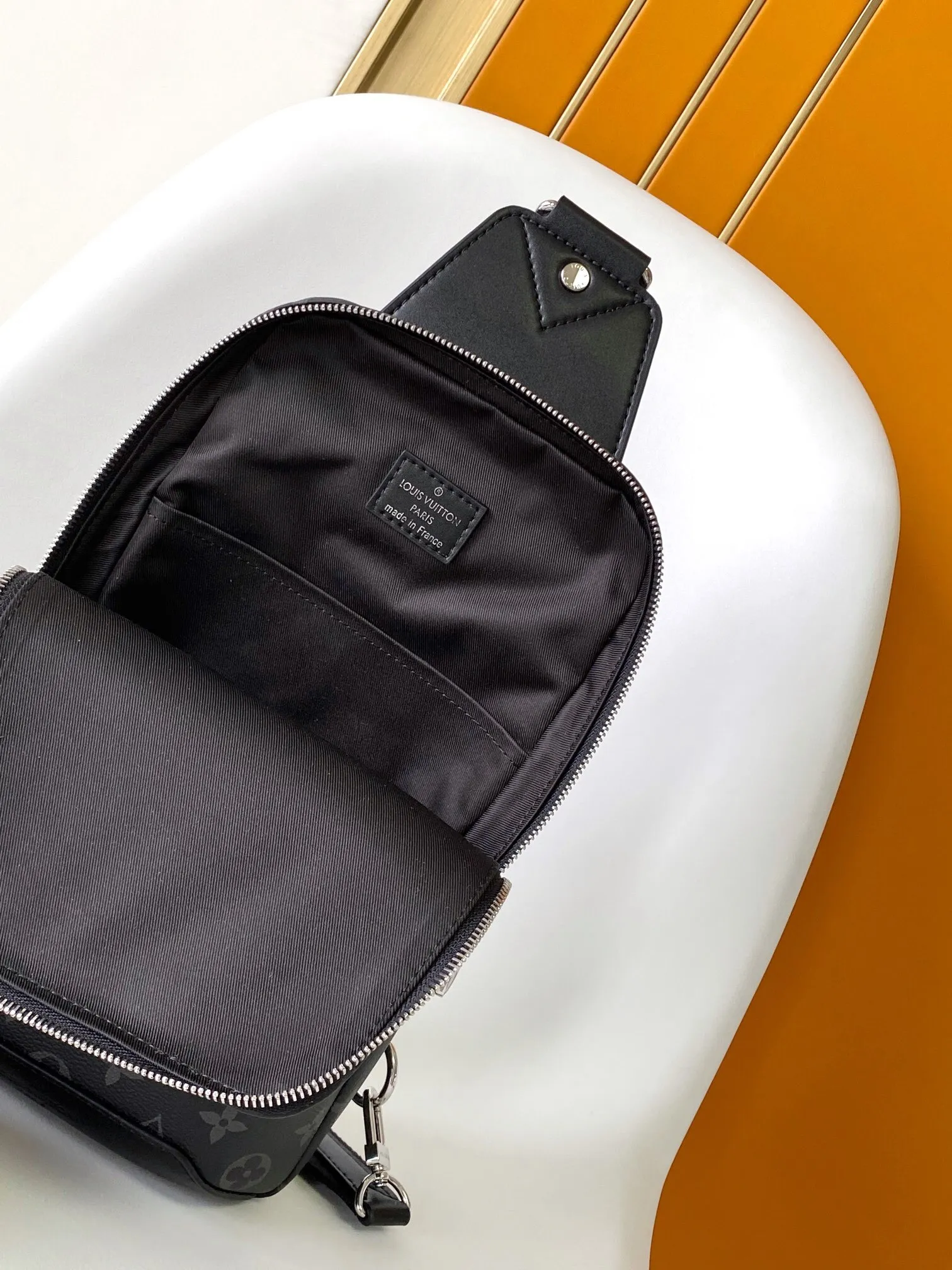 All categories 💚 Top version men’s bags 💚 LV 2024 official website new LV chest bag
