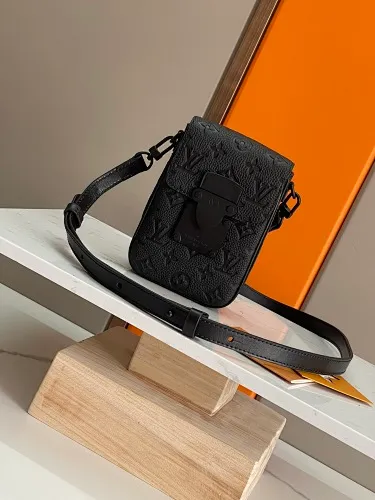 All categories 💚 Top version men's bag 💚 LV 58004500 2023 official LV crossbody bag LV men's crossbody bag 12-19-7