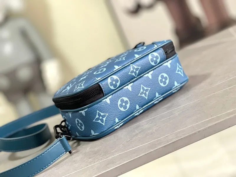 All categories 💚 Top version men’s bags 💚 LV 2024 official website new LV crossbody bag
