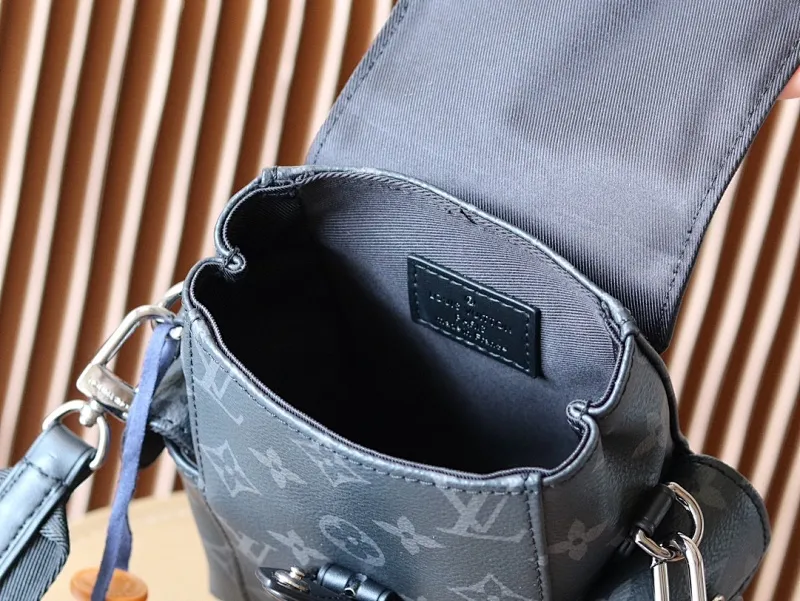 All categories 💚 Top version men’s bags 💚 LV 2023 new LV crossbody bag