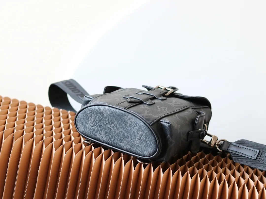 All categories 💚 Top version men’s bags 💚 LV 2023 new LV crossbody bag
