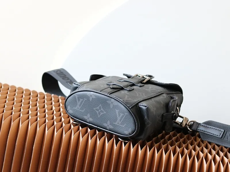 All categories 💚 Top version men’s bags 💚 LV 2023 new LV crossbody bag