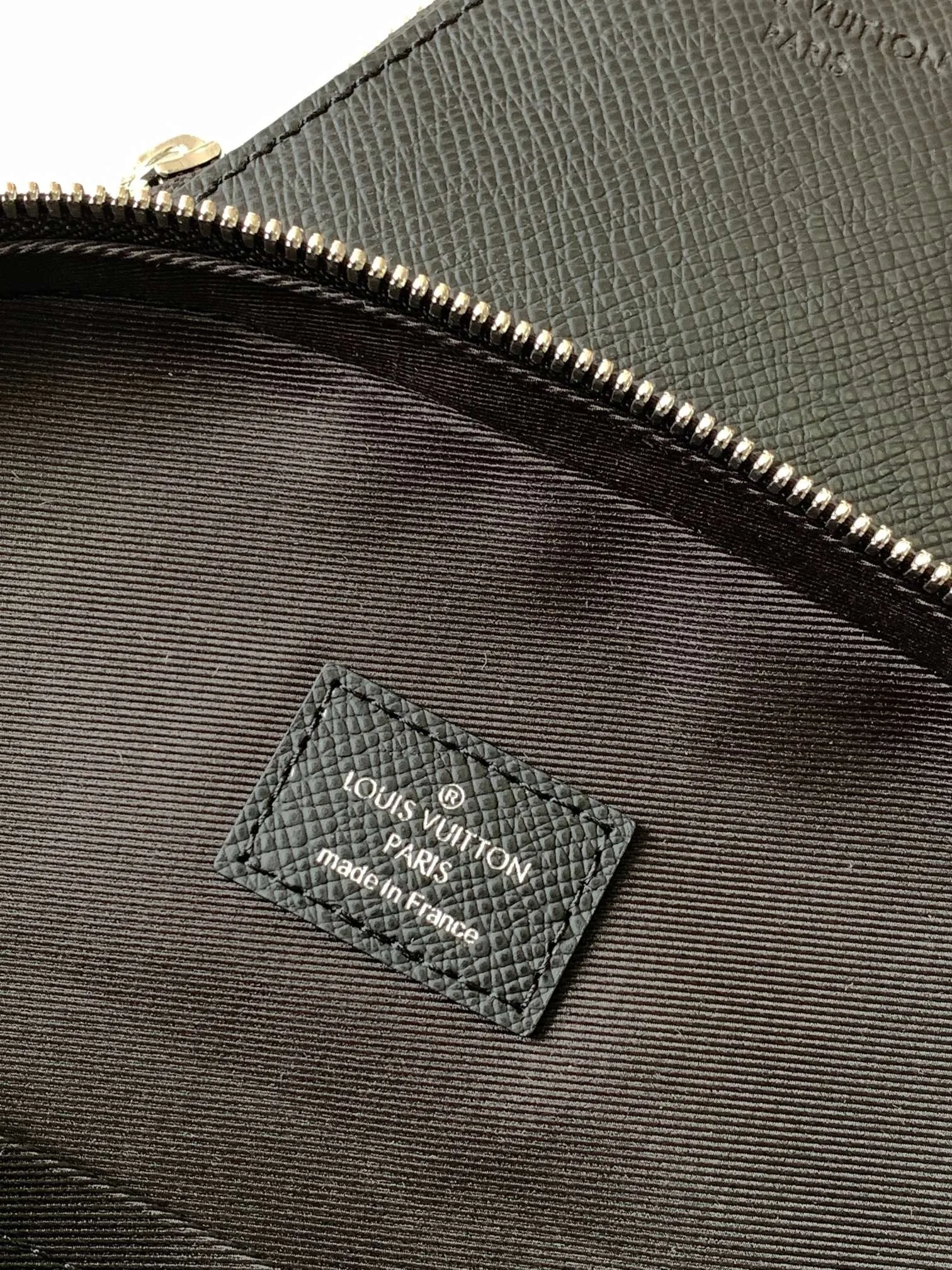 All categories 💚 Top version men’s bags 💚 LV 2025 official website new LV chest bag