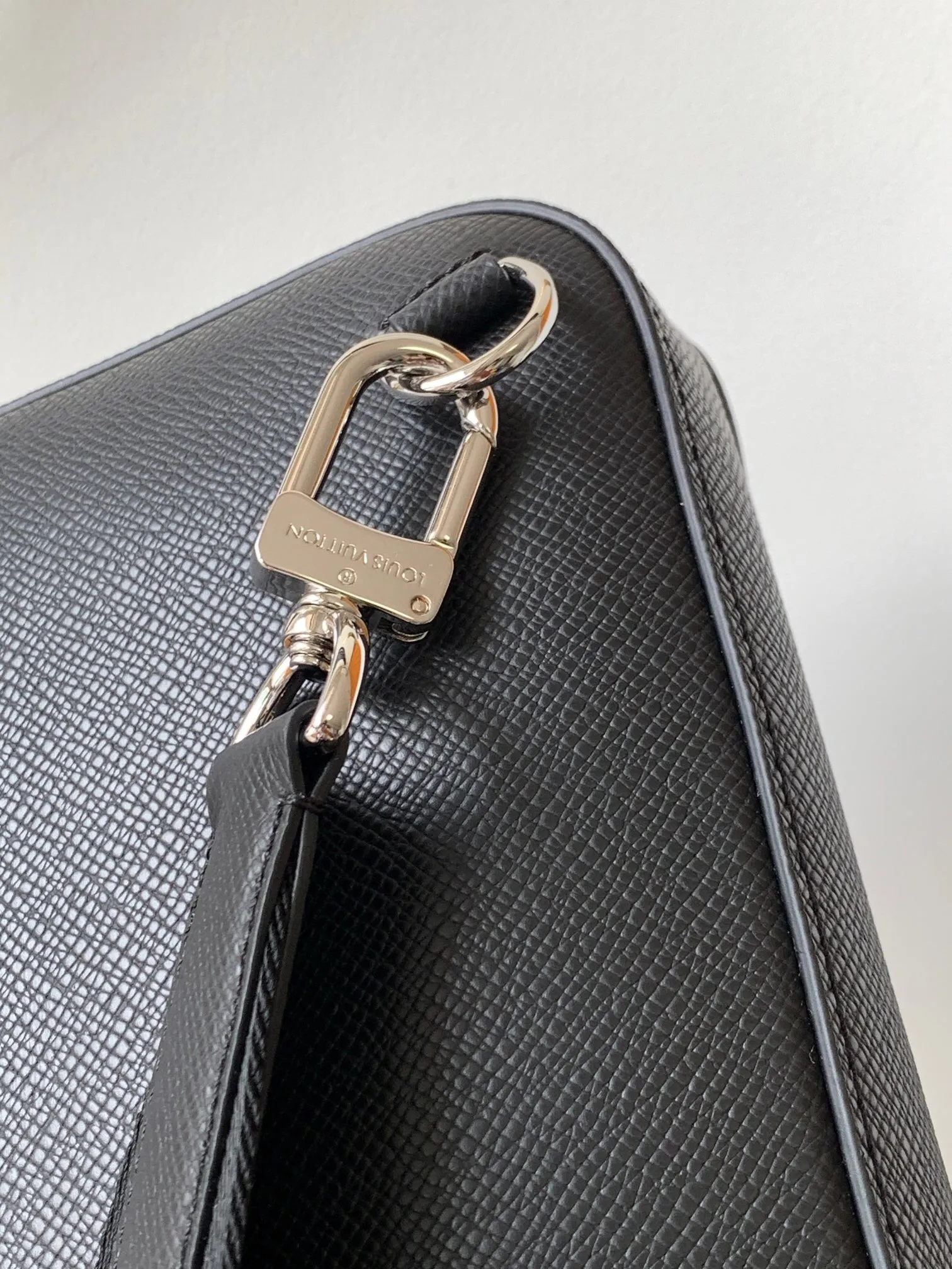 All categories 💚 Top version men’s bags 💚 LV 2025 official website new LV chest bag