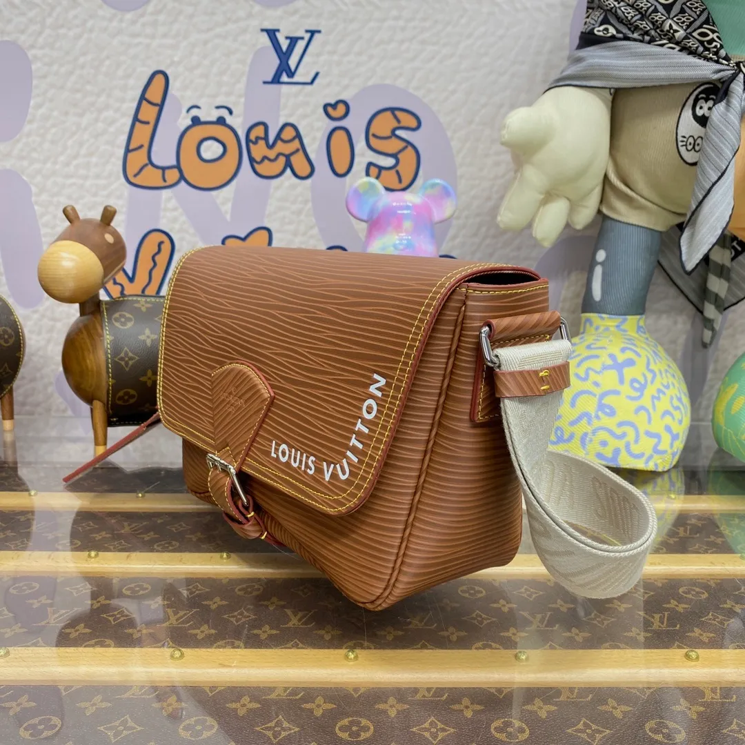 All categories 💚 Top version men’s bags 💚 LV 2023 new LV crossbody bag