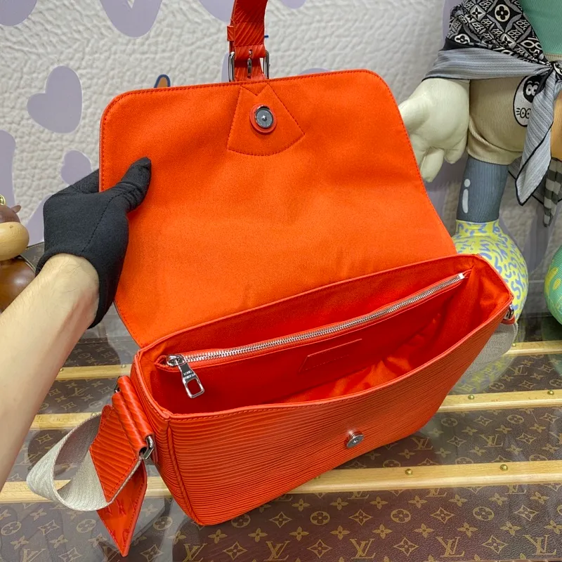All categories 💚 Top version men’s bags 💚 LV 2023 new LV crossbody bag