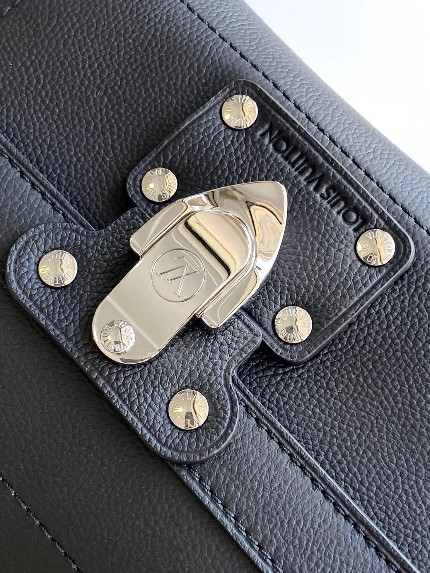 All categories 💚 Top version men’s bags 💚 LV 2024 official website new LV crossbody bag