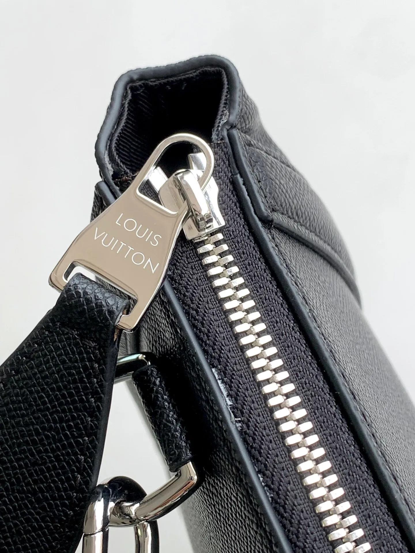 All categories 💚 Top version men’s bags 💚 LV 2024 new LV briefcase