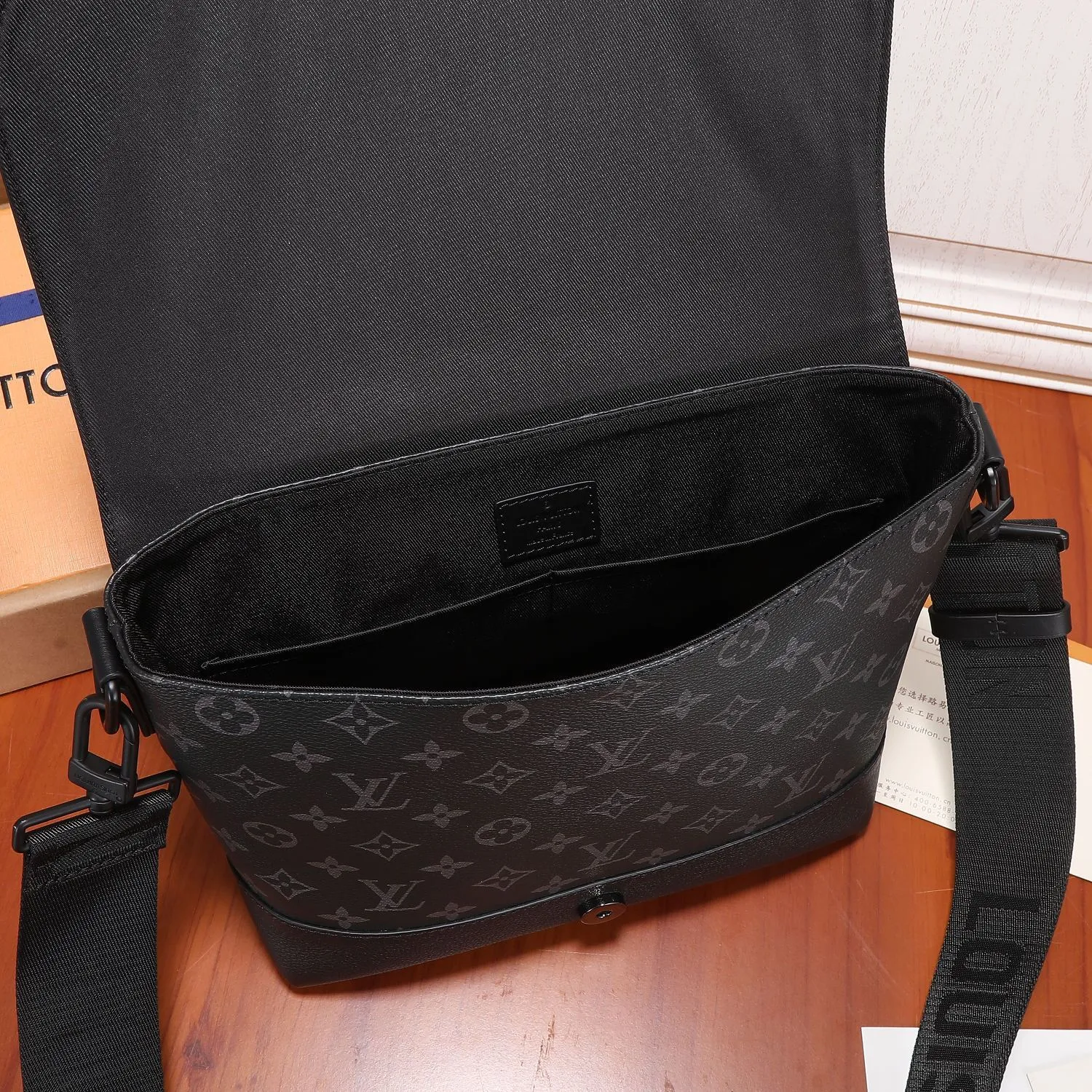 All categories 💚 Top version men’s bags 💚 LV 2023 new LV crossbody bag