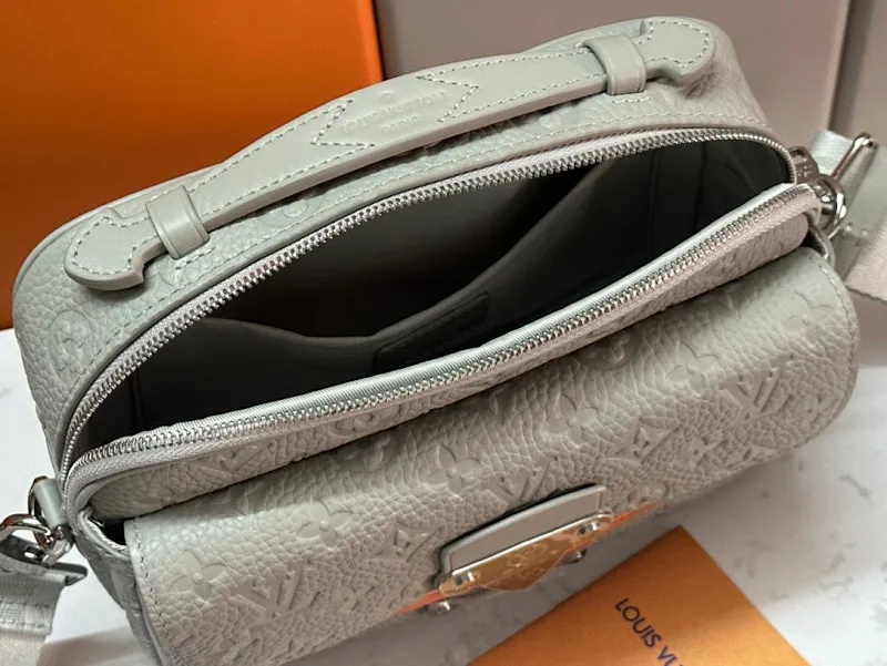 All categories 💚 Top version men’s bags 💚 LV 2024 official website new LV crossbody bag