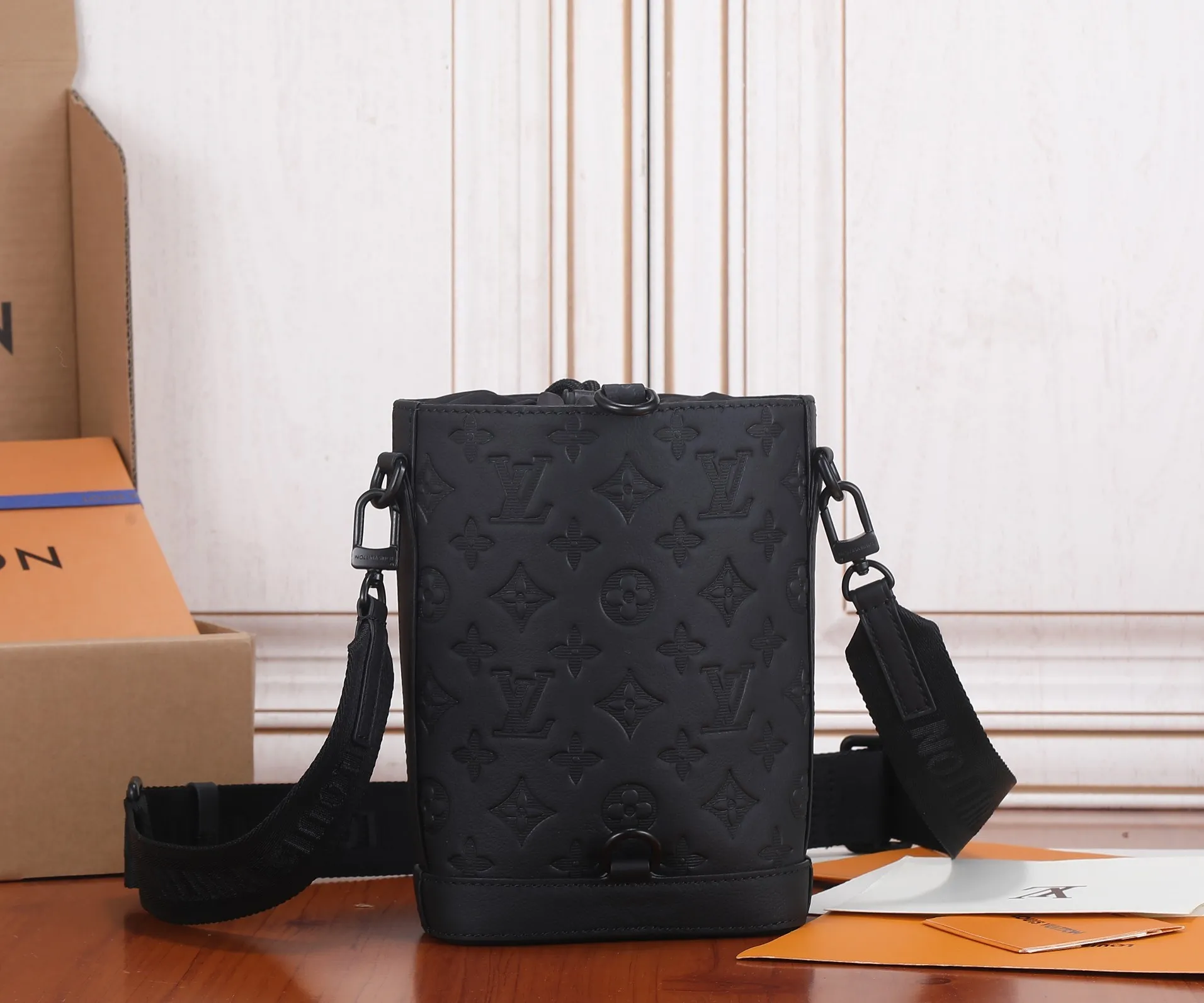 All categories 💚 Top version men’s bags 💚 LV 2023 new LV crossbody bag