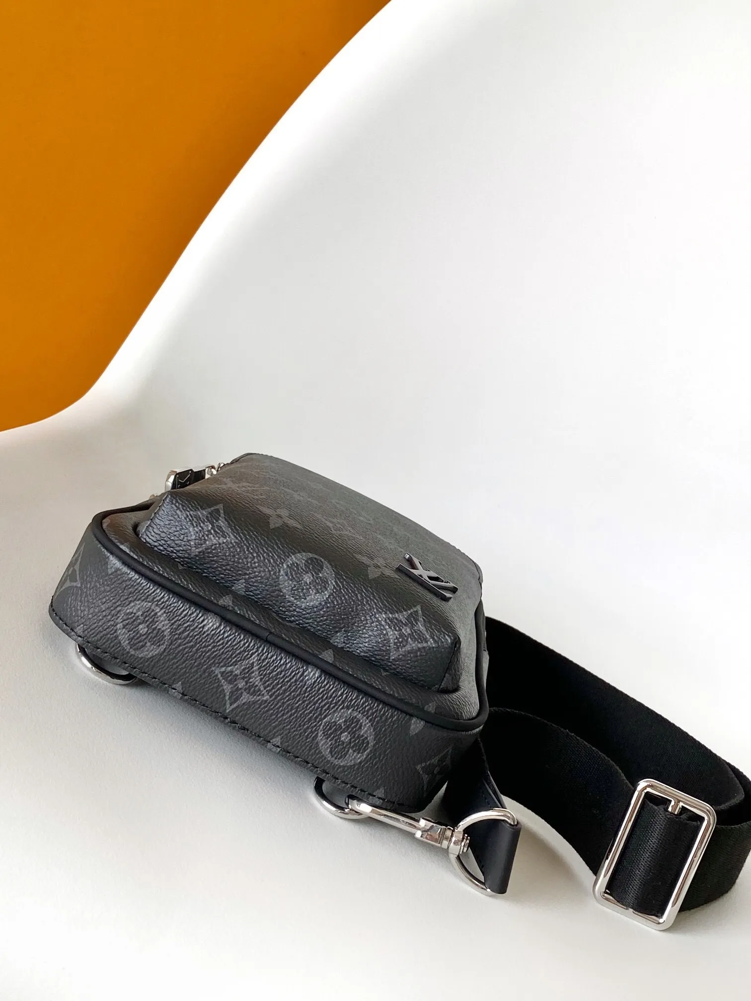 All categories 💚 Top version men’s bags 💚 LV 2025 official website new LV chest bag