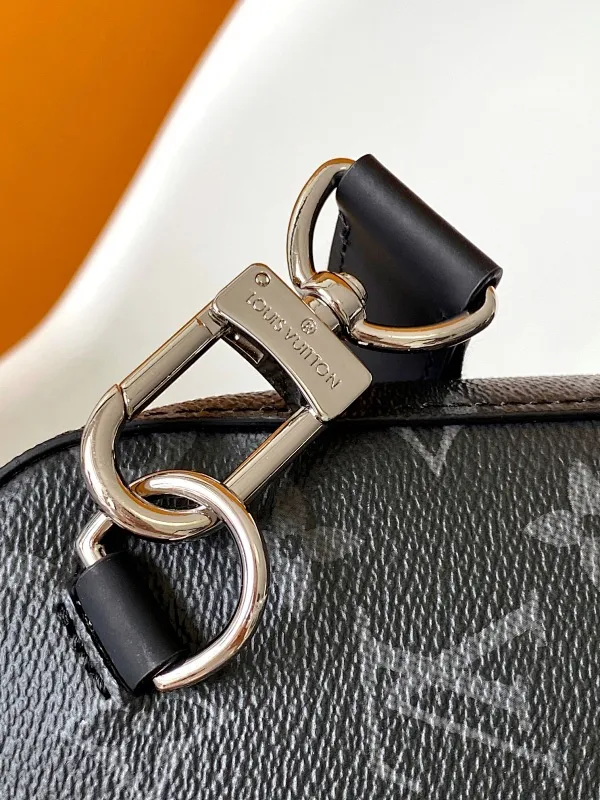 All categories 💚 Top version men’s bags 💚 LV 2025 official website new LV chest bag
