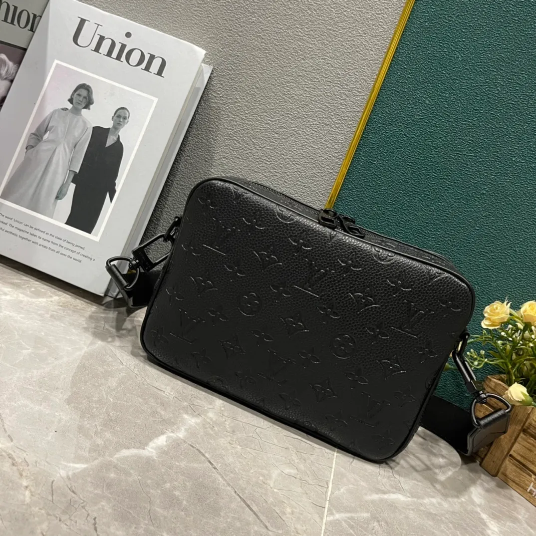 All categories 💚 Top version men’s bags 💚 LV 2024 new LV crossbody bag