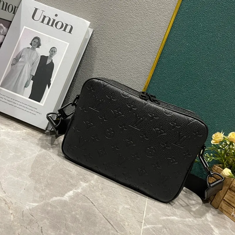All categories 💚 Top version men’s bags 💚 LV 2024 new LV crossbody bag