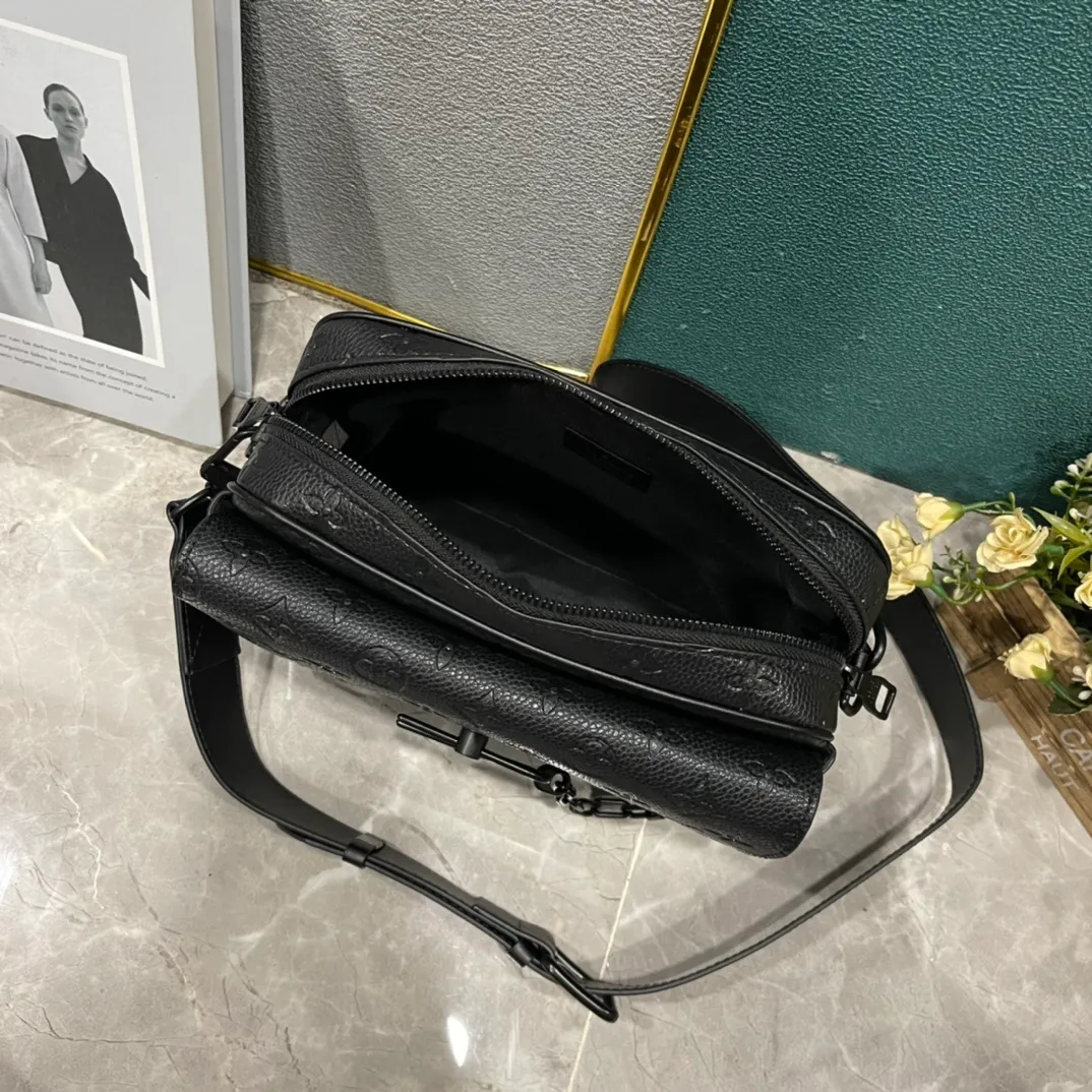 All categories 💚 Top version men’s bags 💚 LV 2024 new LV crossbody bag