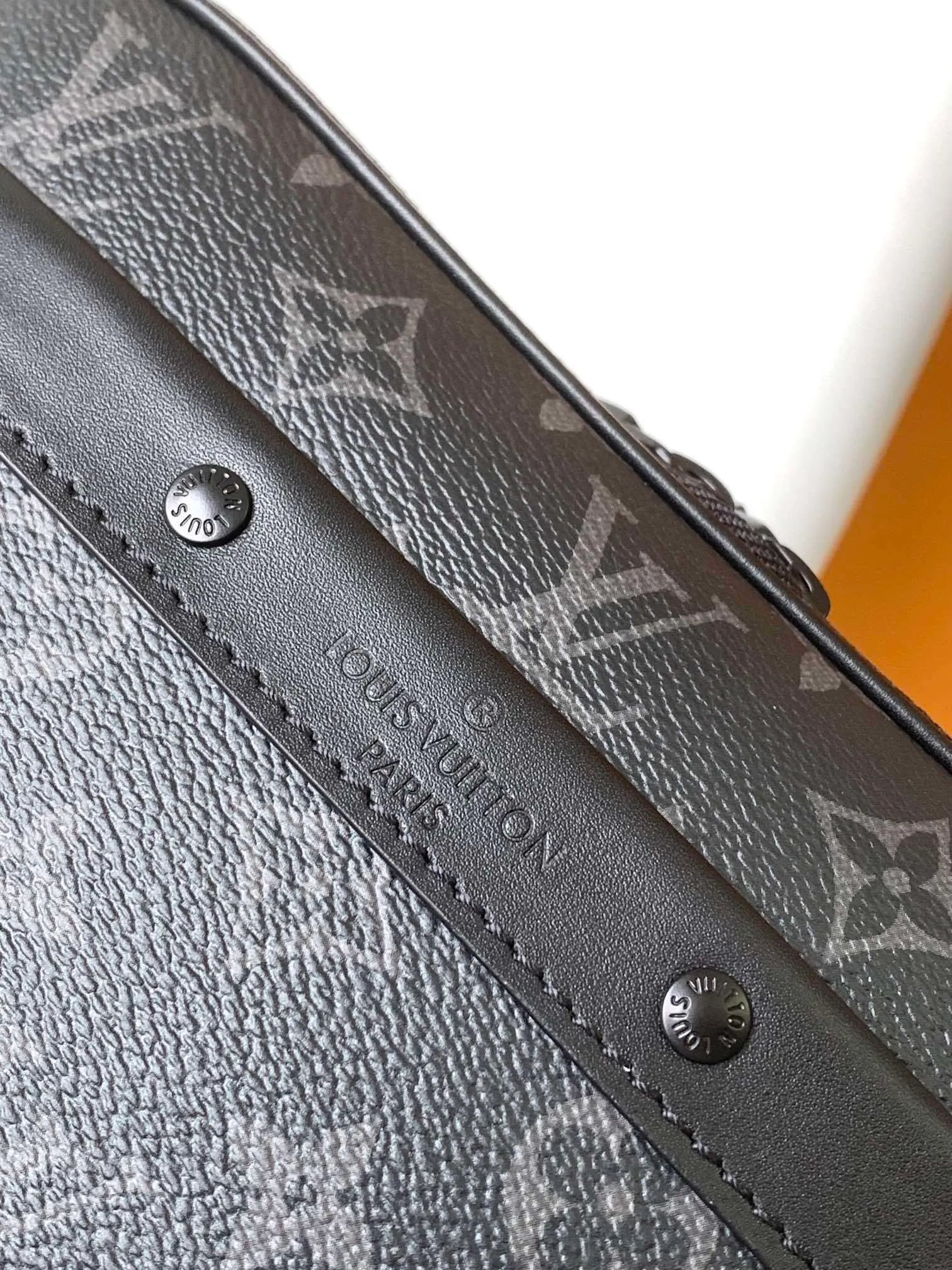All categories 💚 Top version men’s bags 💚 LV 2024 new LV crossbody bag