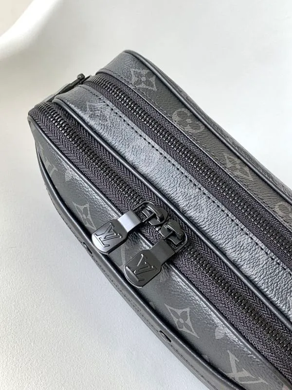 All categories 💚 Top version men’s bags 💚 LV 2024 new LV crossbody bag