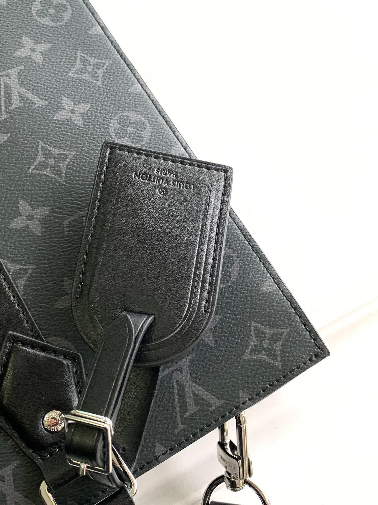 All categories 💚 Top version men’s bags 💚 LV 2024 new LV crossbody bag