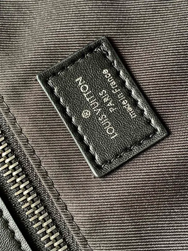 All categories 💚 Top version men’s bags 💚 LV 2024 new LV crossbody bag