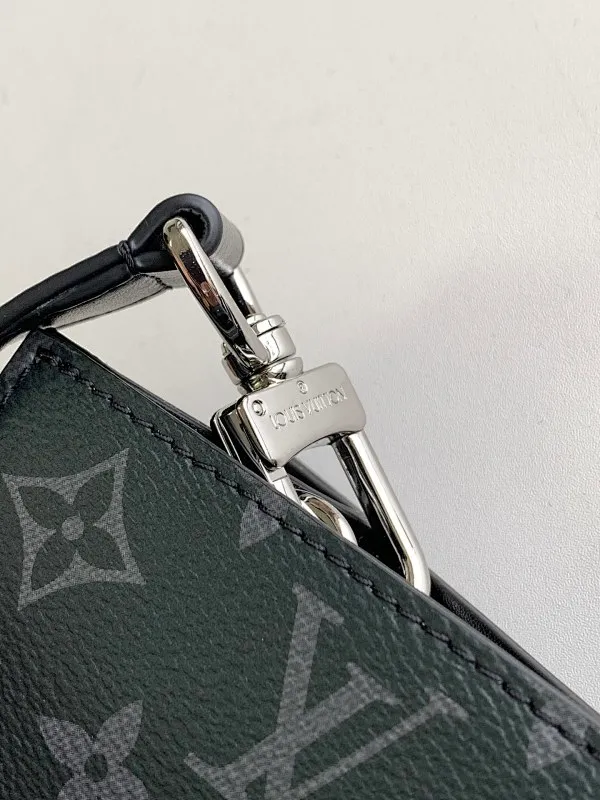 All categories 💚 Top version men’s bags 💚 LV 2024 new LV crossbody bag