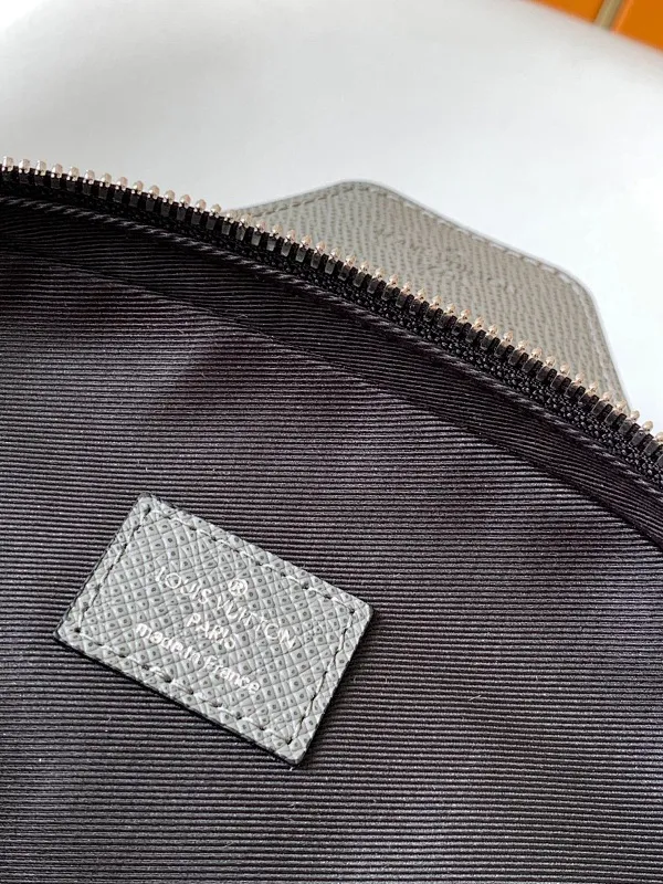 All categories 💚 Top version men’s bags 💚 LV 2025 official website new LV chest bag