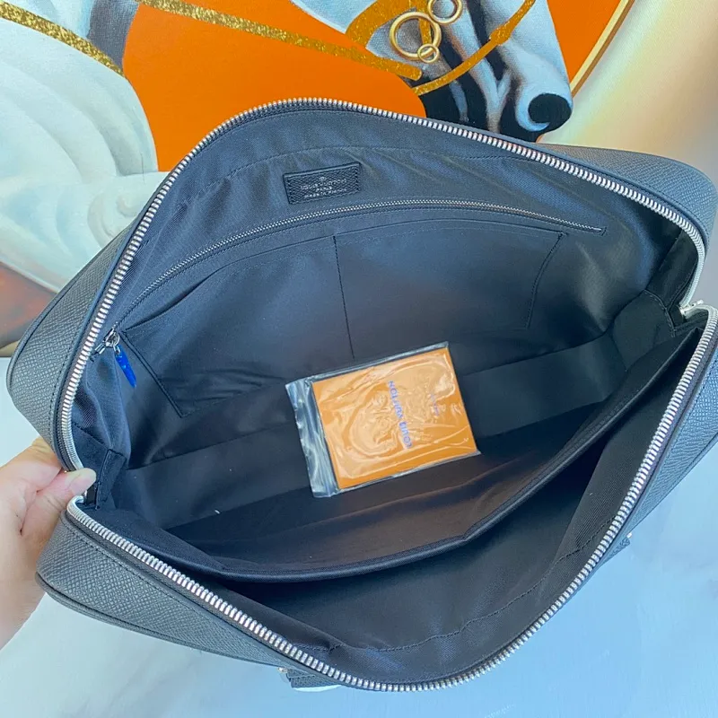 All categories 💚 Top version men’s bags 💚 LV 2023 new LV briefcase