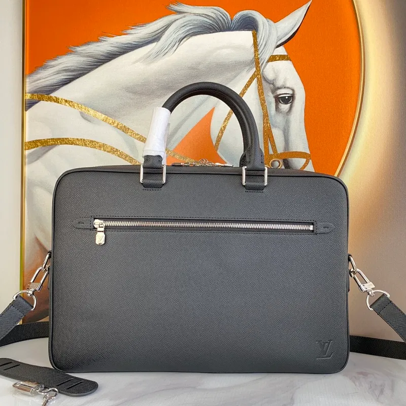 All categories 💚 Top version men’s bags 💚 LV 2023 new LV briefcase