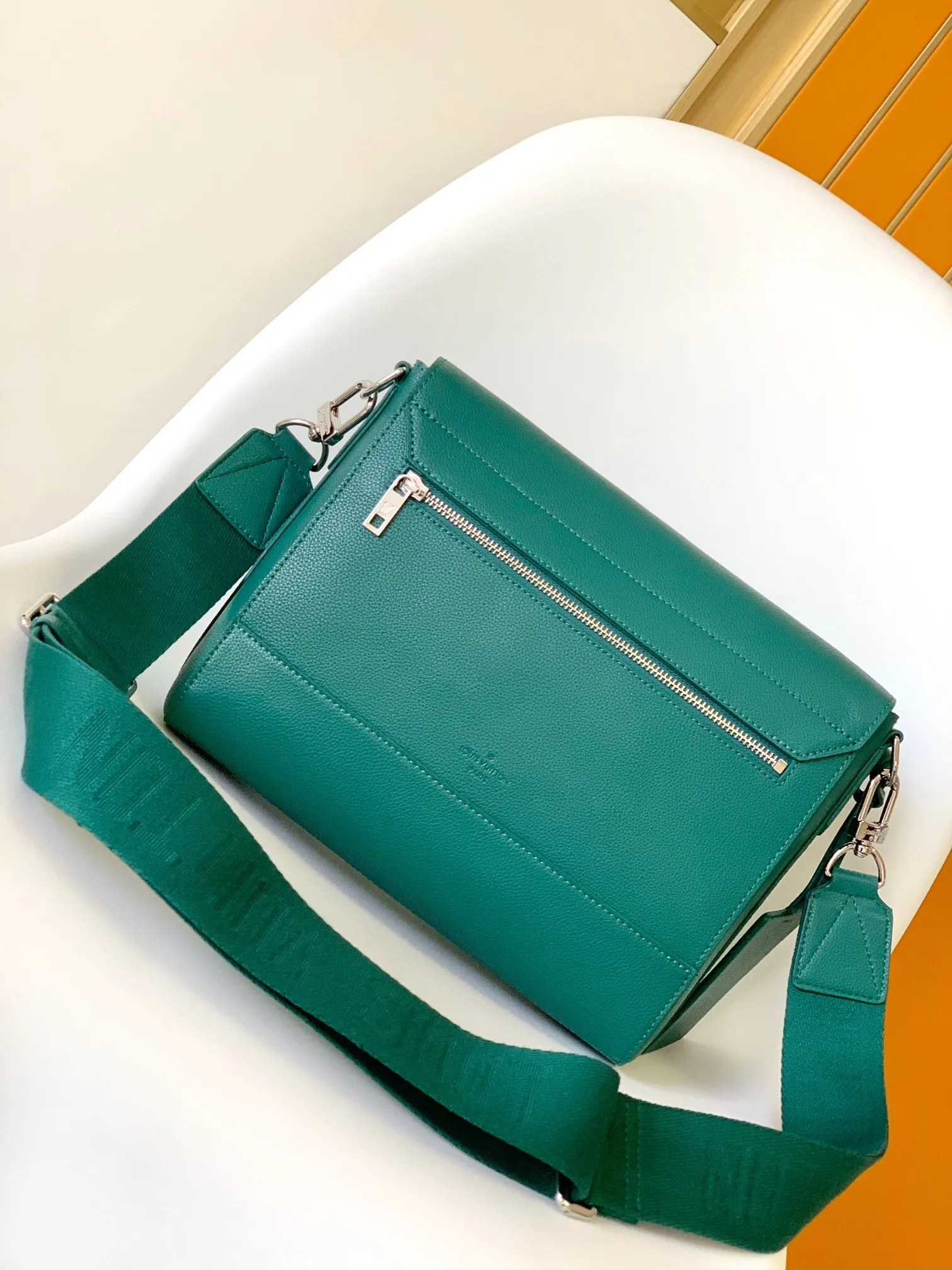 All categories 💚 Top version men’s bags 💚 LV 2023 new LV crossbody bag