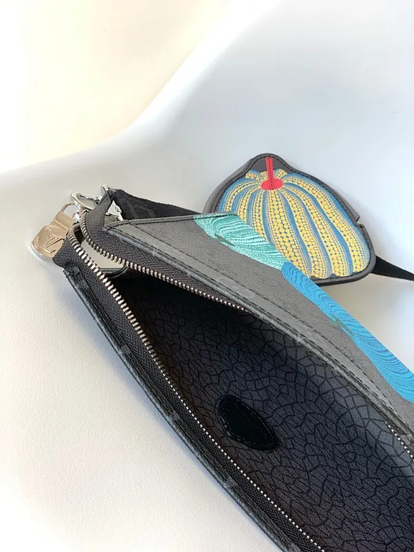 All categories 💚 Top version men’s bags 💚 LV 2025 new LV crossbody bag