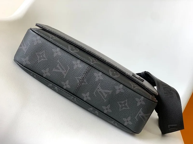 All categories 💚 Top version men’s bags 💚 LV 2025 official website new LV crossbody bag