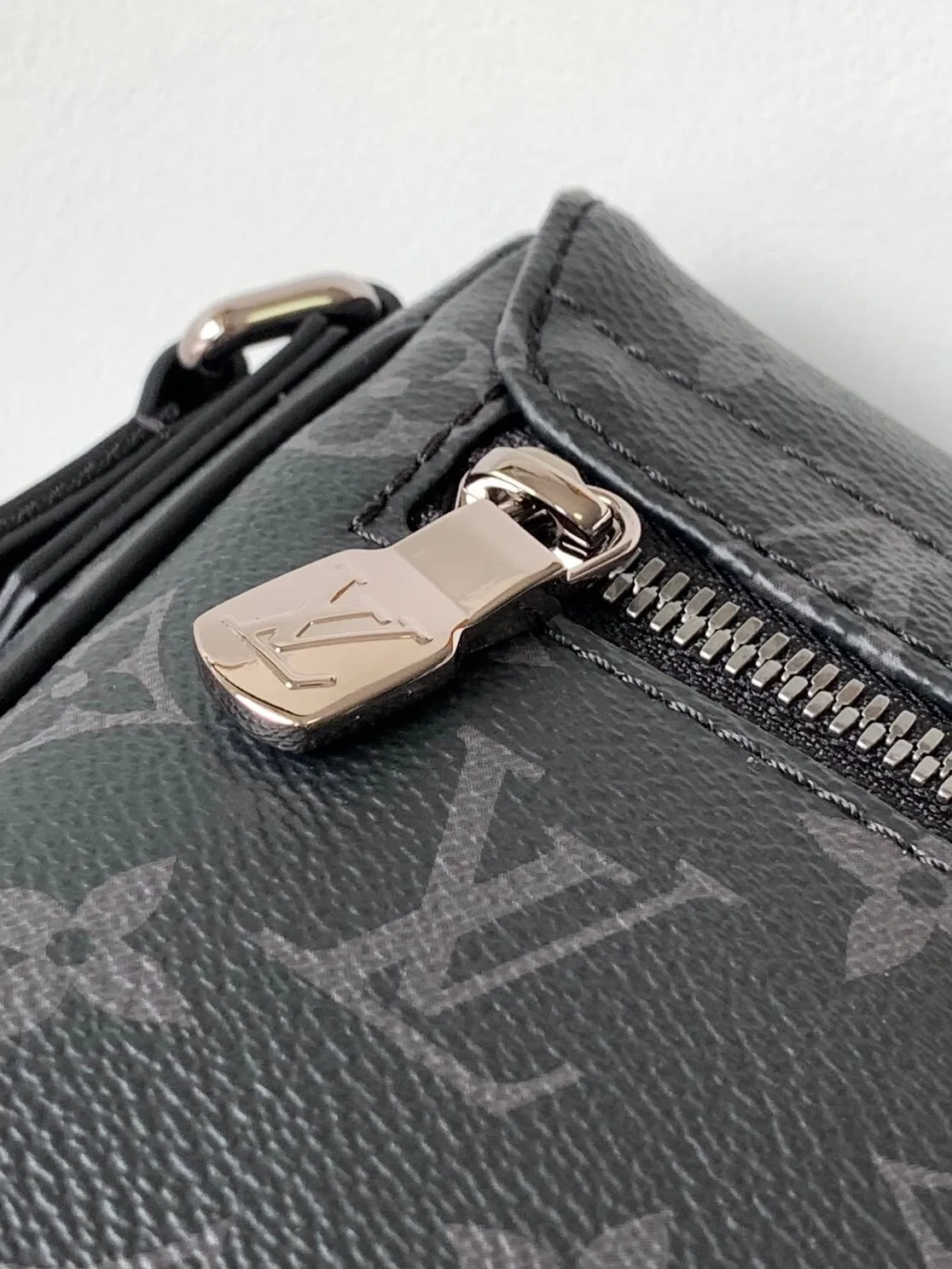 All categories 💚 Top version men’s bags 💚 LV 2025 official website new LV crossbody bag