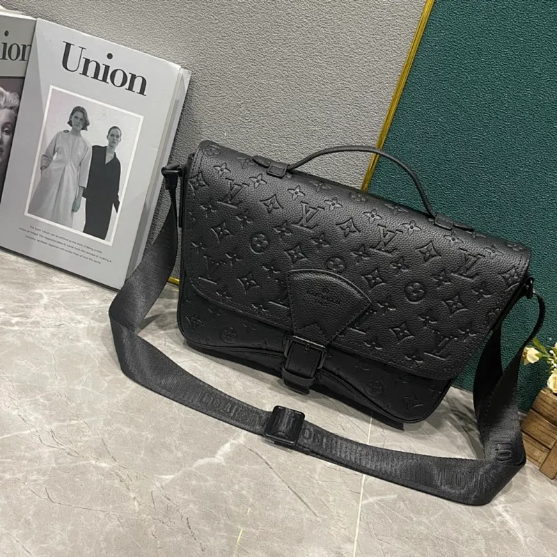 All categories 💚 Top version men’s bags 💚 LV 2024 new LV crossbody bag