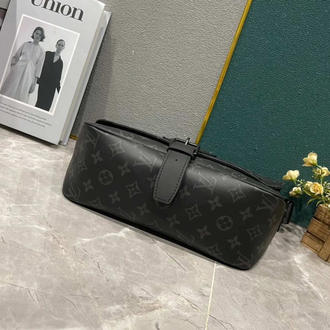 All categories 💚 Top version men’s bags 💚 LV 2024 new LV crossbody bag
