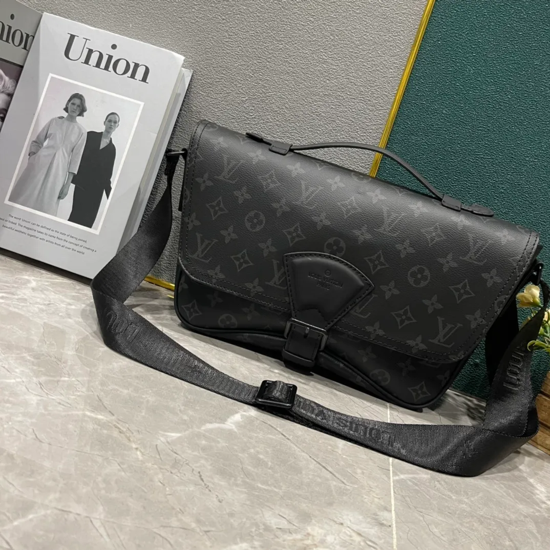 All categories 💚 Top version men’s bags 💚 LV 2024 new LV crossbody bag