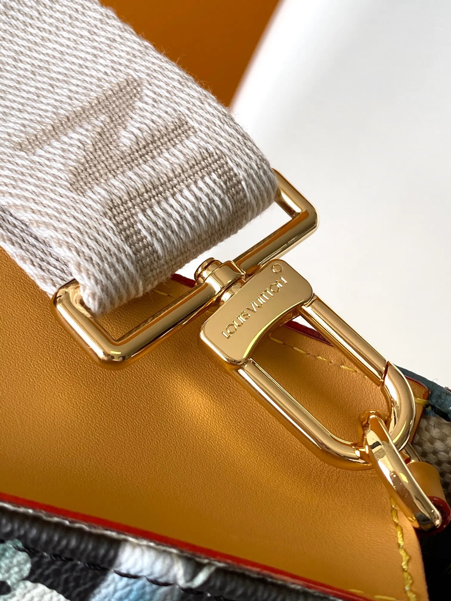 All categories 💚 Top version men’s bags 💚 LV 2025 new LV crossbody bag