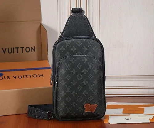 All categories 💚 Top version men’s bags 💚 LV 2023 new LV chest bag