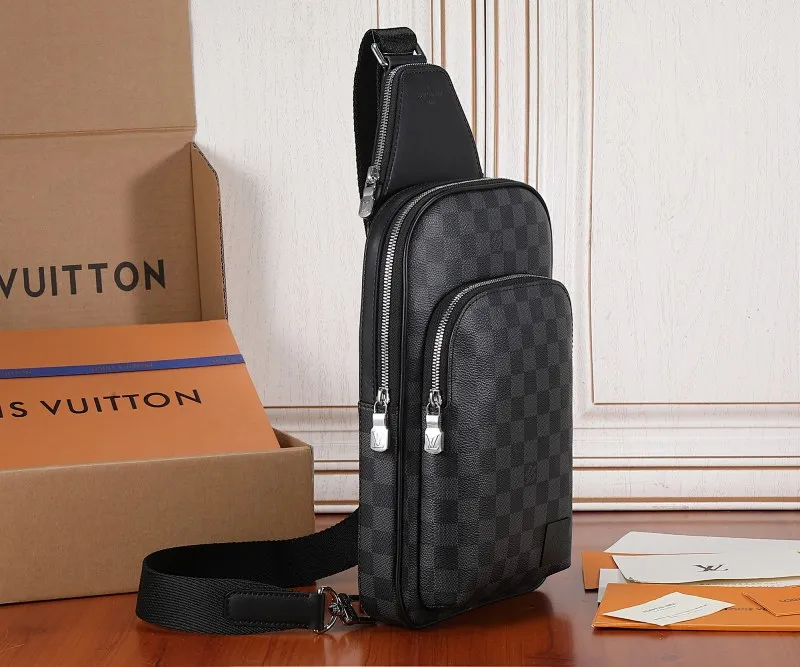 All categories 💚 Top version men’s bags 💚 LV 2023 new LV chest bag