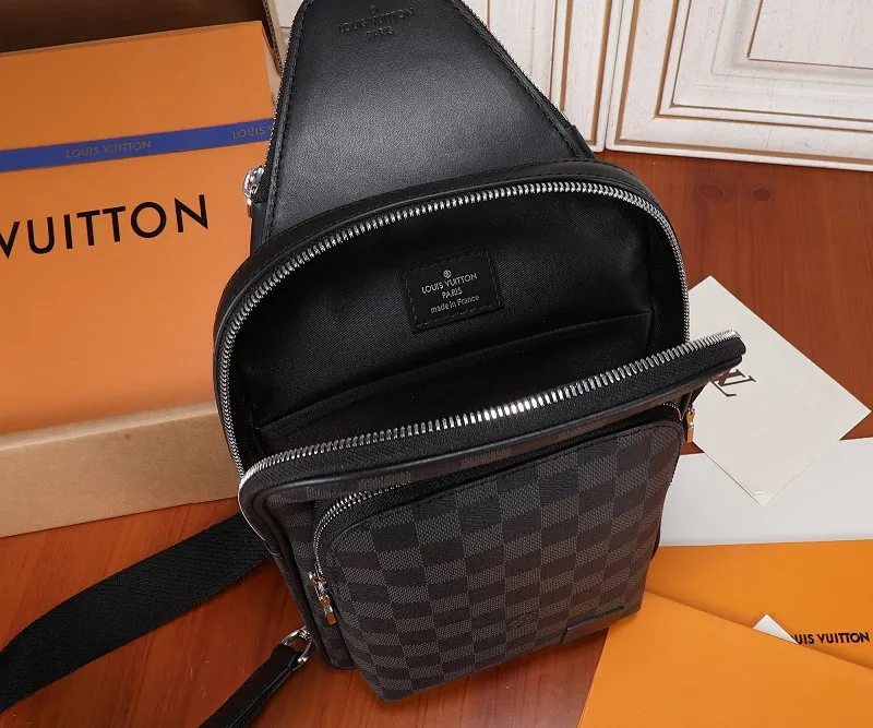 All categories 💚 Top version men’s bags 💚 LV 2023 new LV chest bag