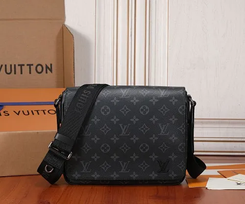 All categories 💚 Top version men’s bags 💚 LV 2023 new LV crossbody bag