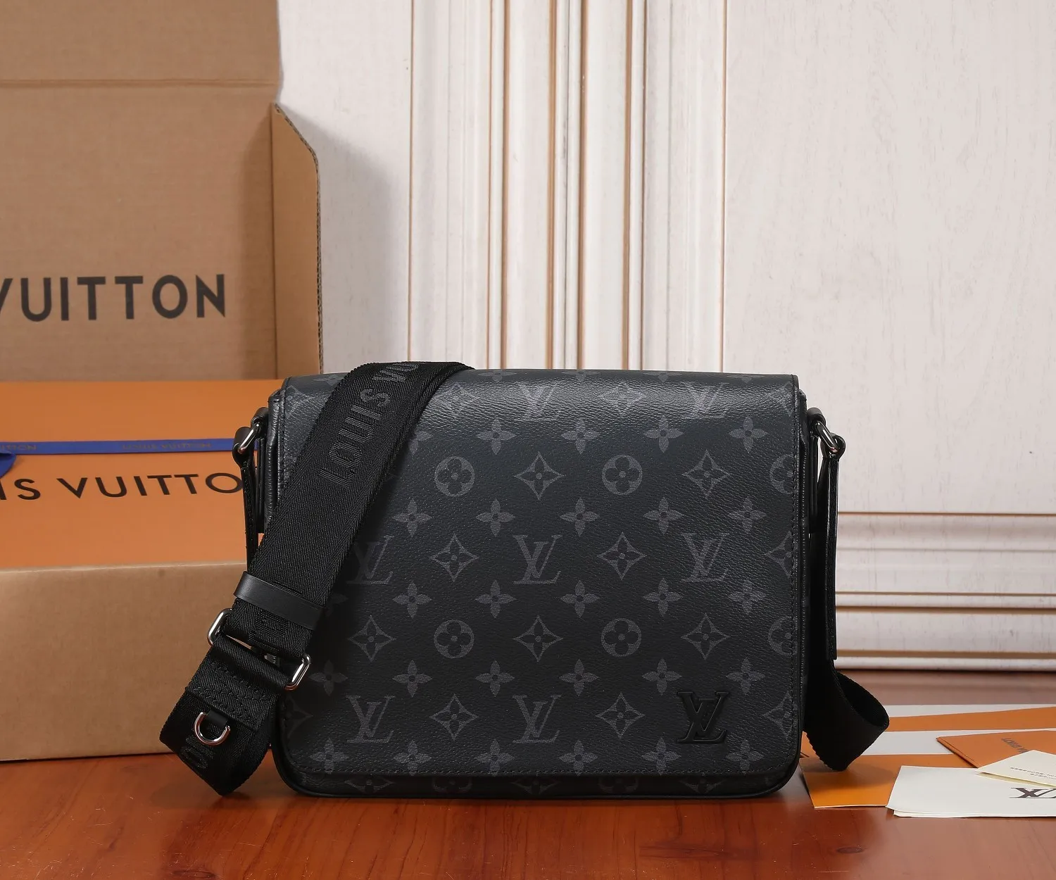 All categories 💚 Top version men’s bags 💚 LV 2023 new LV crossbody bag