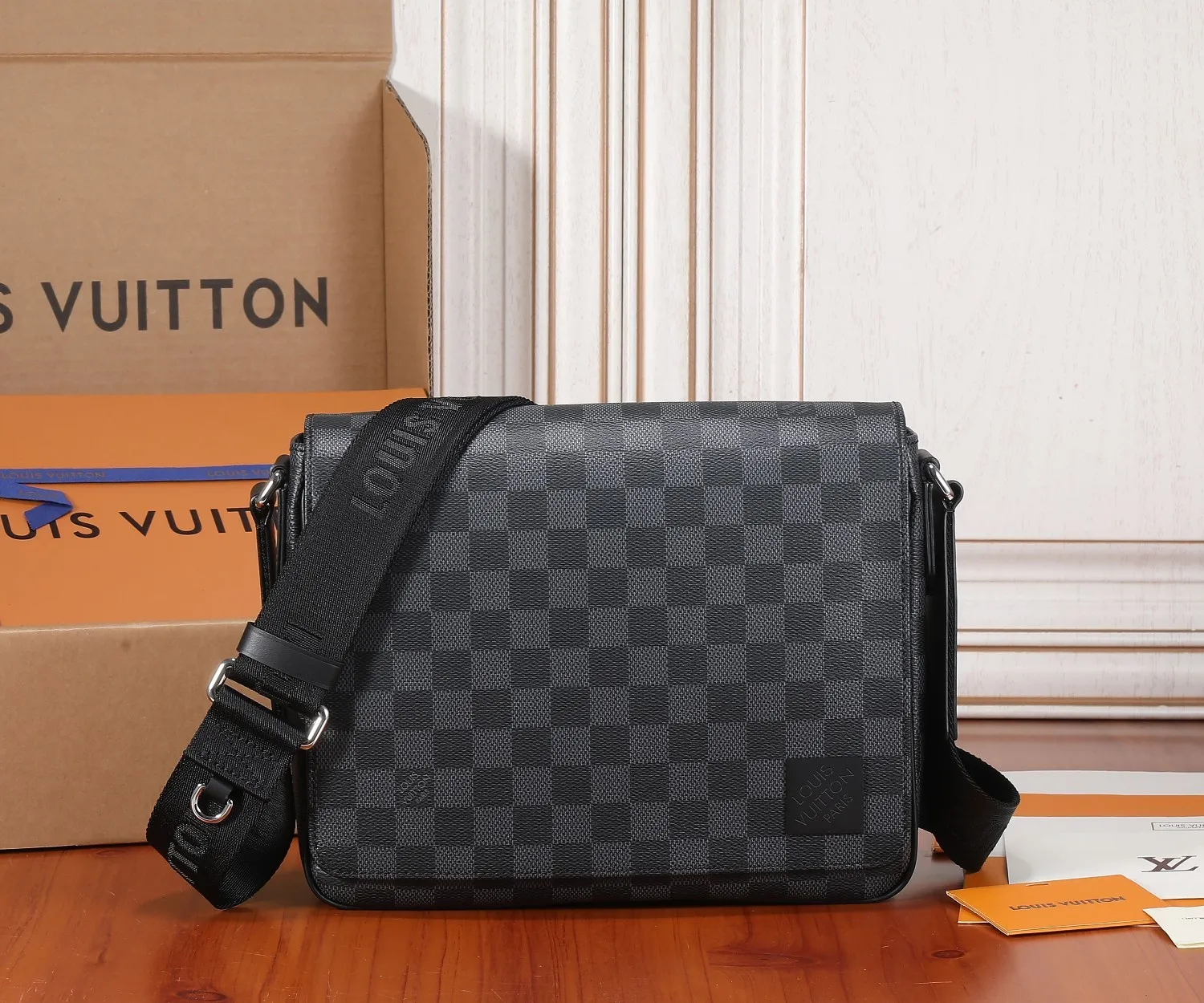 All categories 💚 Top version men’s bags 💚 LV 2023 new LV crossbody bag