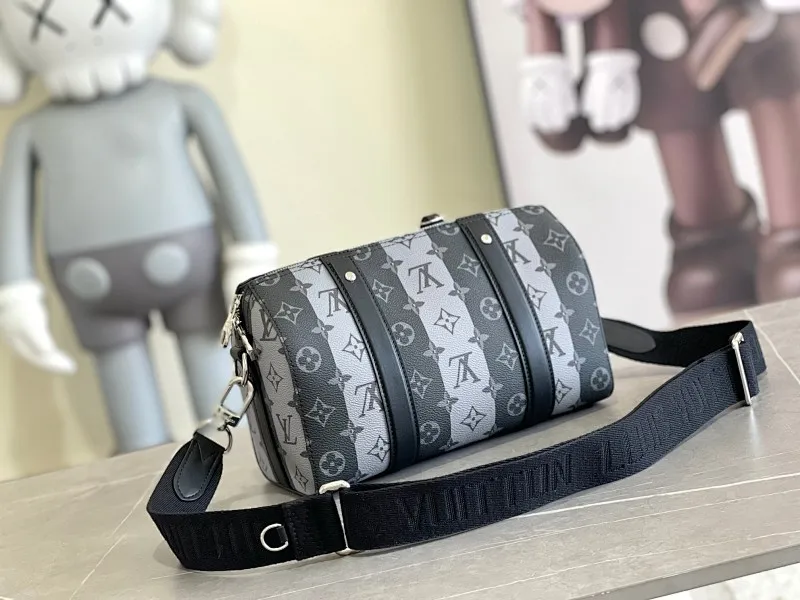 All categories 💚 Top version men’s bags 💚 LV 2024 official website new LV crossbody bag
