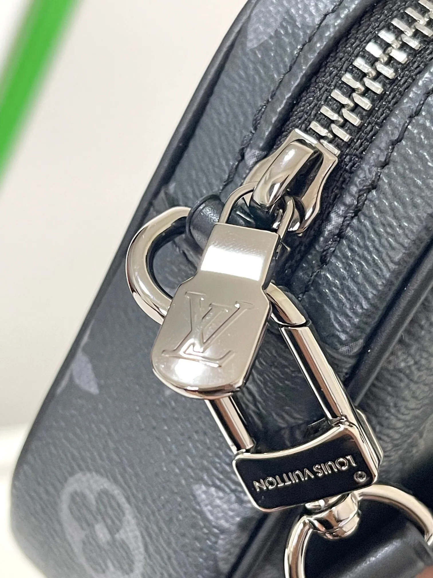 All categories 💚 Top version men’s bags 💚 LV 2025 official website new LV crossbody bag