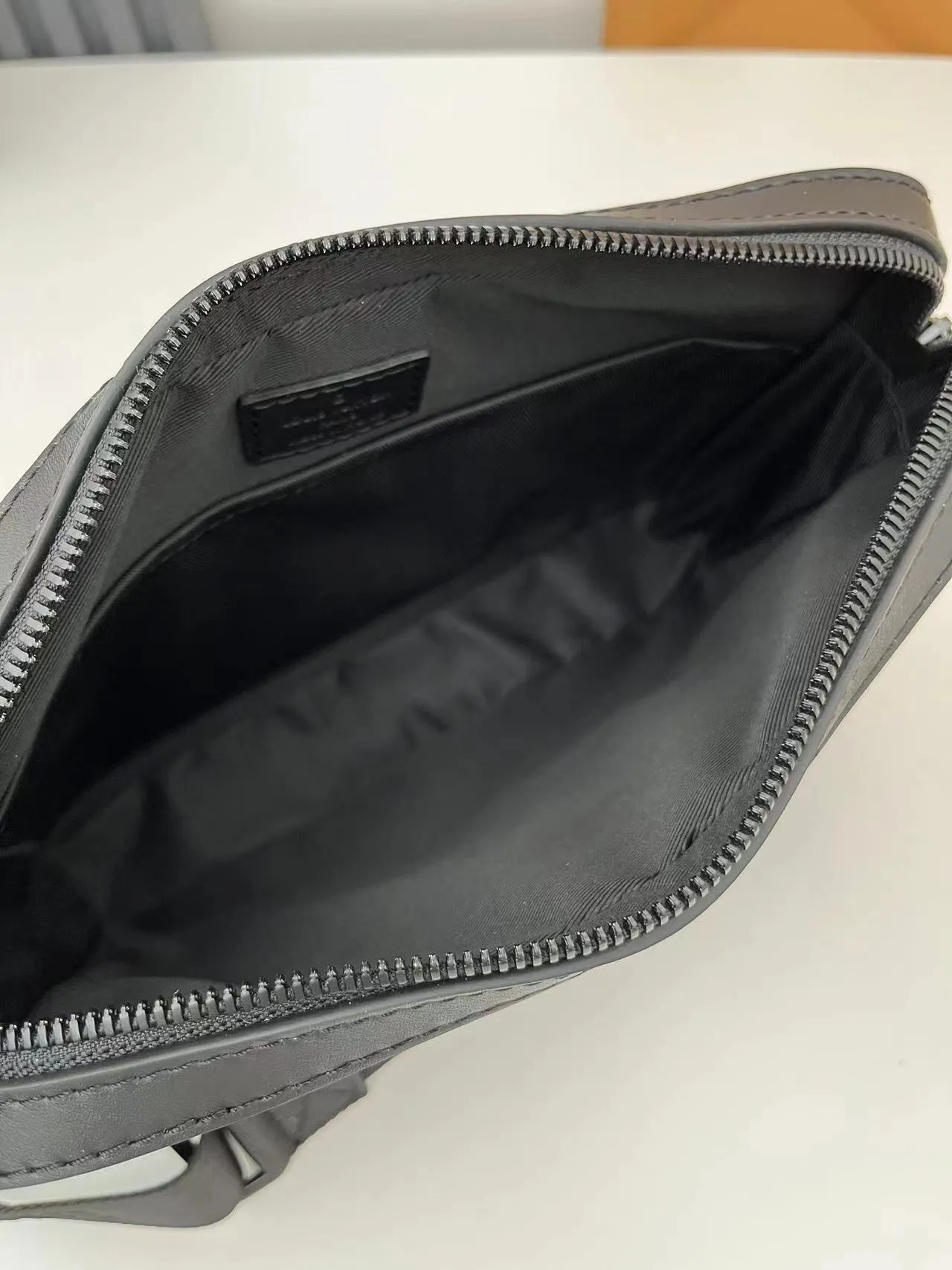 All categories 💚 Top version men’s bags 💚 LV 2024 official website new LV crossbody bag