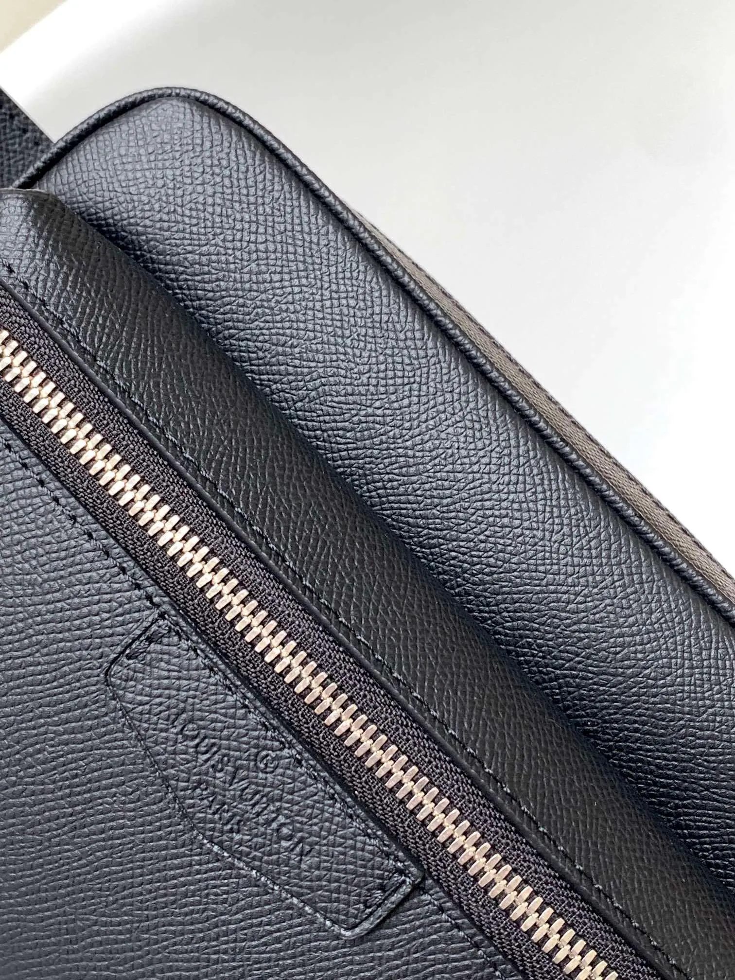All categories 💚 Top version men’s bags 💚 LV 2024 new LV waist bag